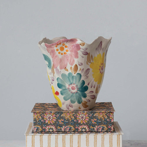 Ruffled Vase w Florals